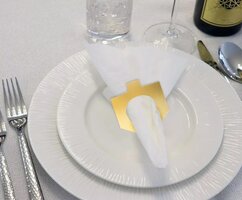 Servetring 'dreidel' (goudkleurig)